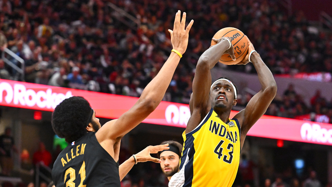 开云官方网站在线登陆-西亚卡姆迎来十二赛季出色发挥,法国队观众热烈欢呼!-开云官方网站在线登陆