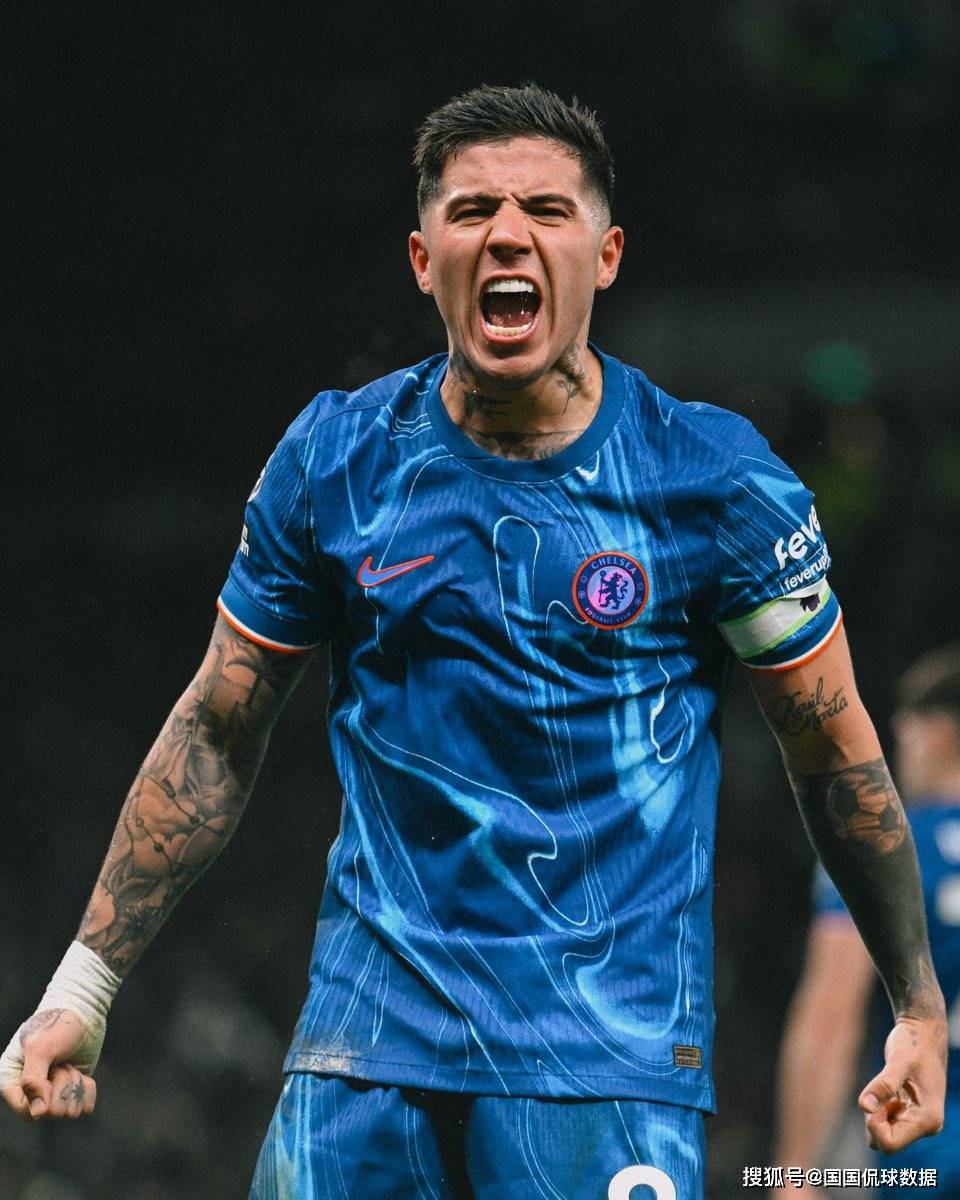 开云中国-关键时刻社区盾焦点战；切尔西官宣签约；气氛紧张；数据趋势出现新变化-开云中国